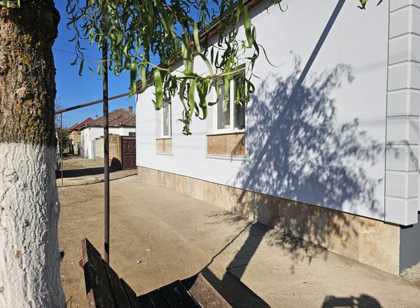 Renovare casă familială în Arad – Proiect  amenajări exterioare